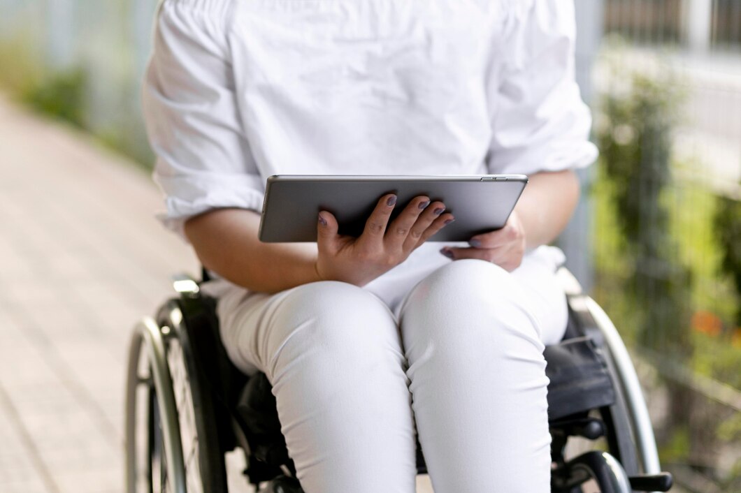 Jak zapewnić dostępność treści cyfrowych dla osób z różnymi formami niepełnosprawności?